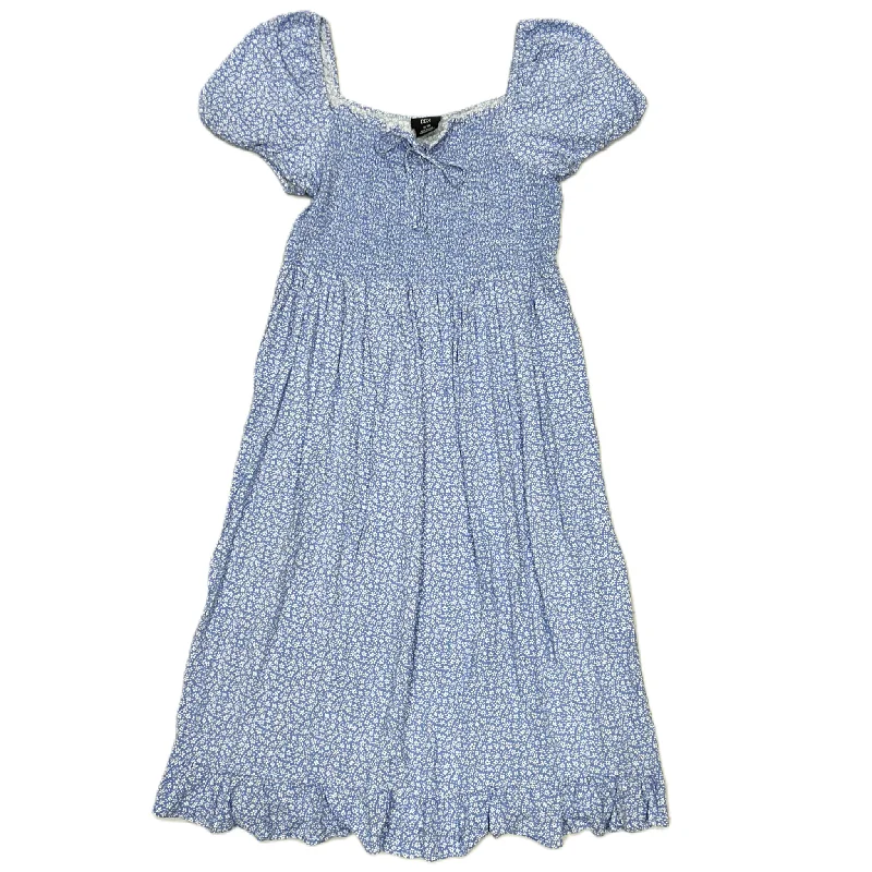 Steals and Deals Blue & White Dress Casual Midi By Ccx, Size: 2x