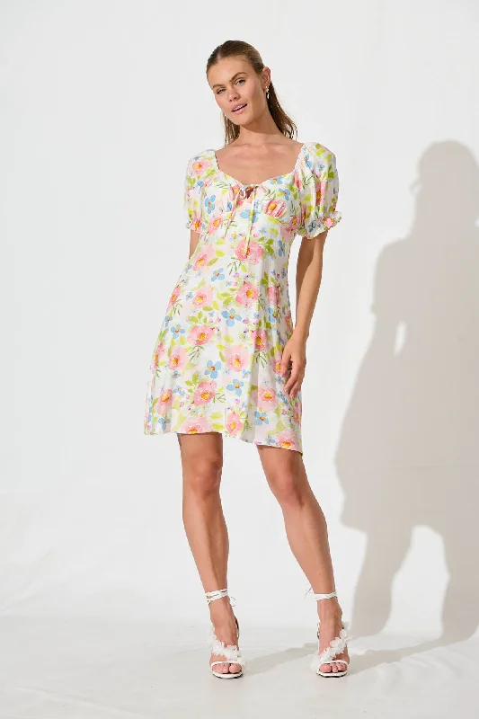 Special Discount Alda Dress In Bright Floral Print