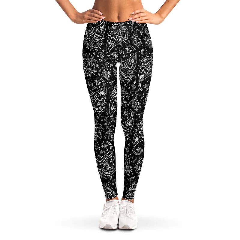 Price Meltdown White And Black Paisley Pattern Print Women's Leggings